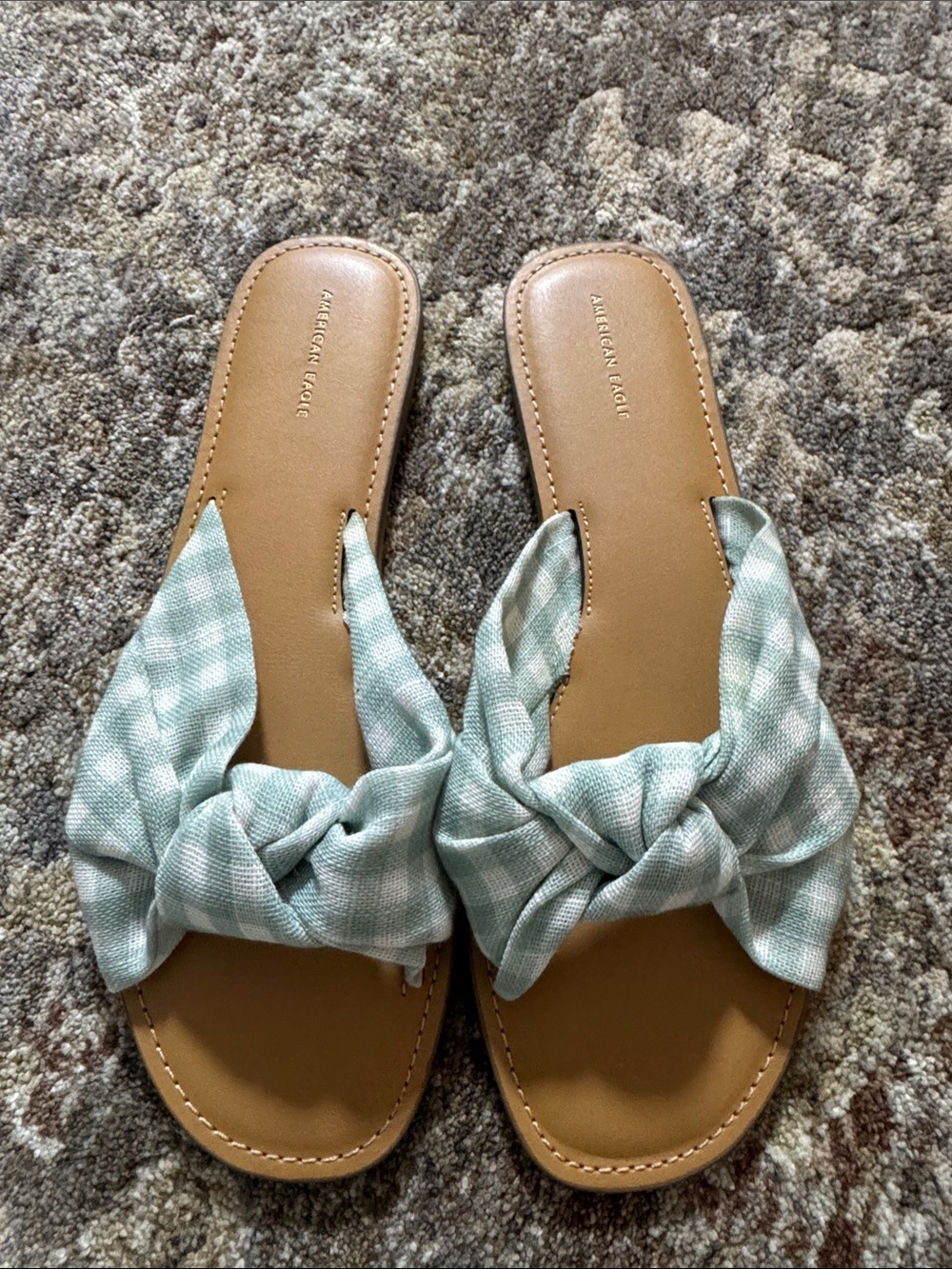 BNWT American Eagle sandals